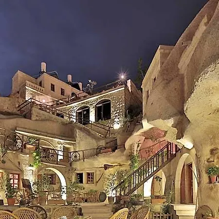 Shoestring Cave House Hotel 3*